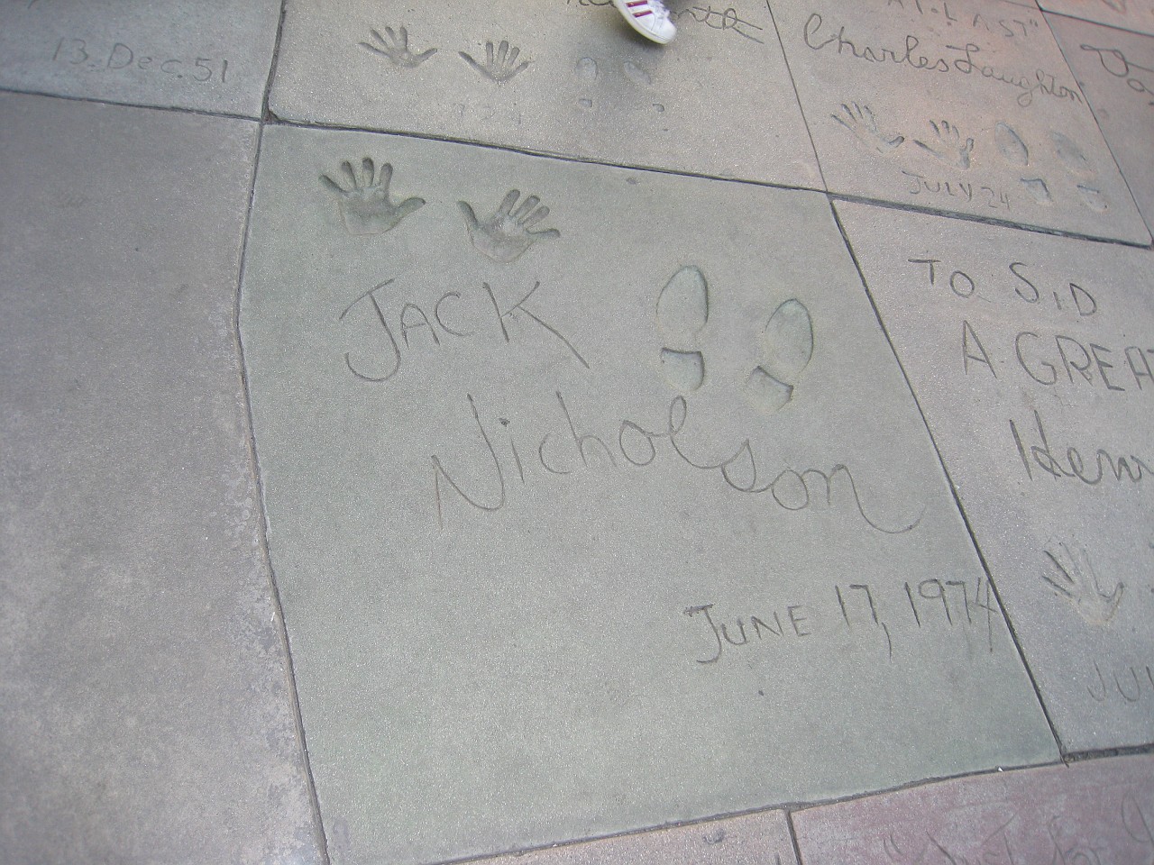 1281 California 2008-03 LA Scene.jpg - A visit to the Los Angeles California area in March of 2008. Activities ranged from Monets at the Getty, street hawkers at Venice Beach, movie look-alikes at Grauman's Chinese Theatre, to the Mission at San Juan Capistrano.